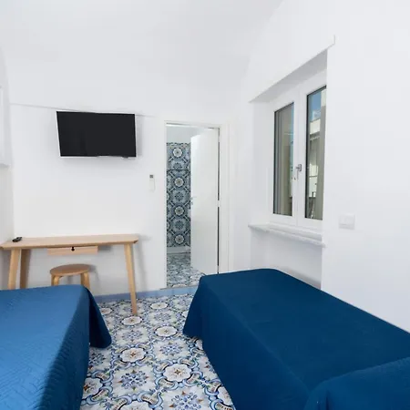 La Piazzetta Πανσιόν 4*