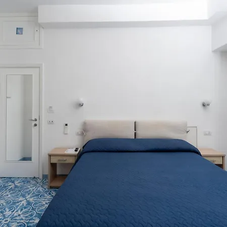 La Piazzetta Πανσιόν Κάπρι