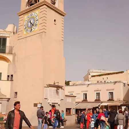 La Piazzetta Πανσιόν Κάπρι